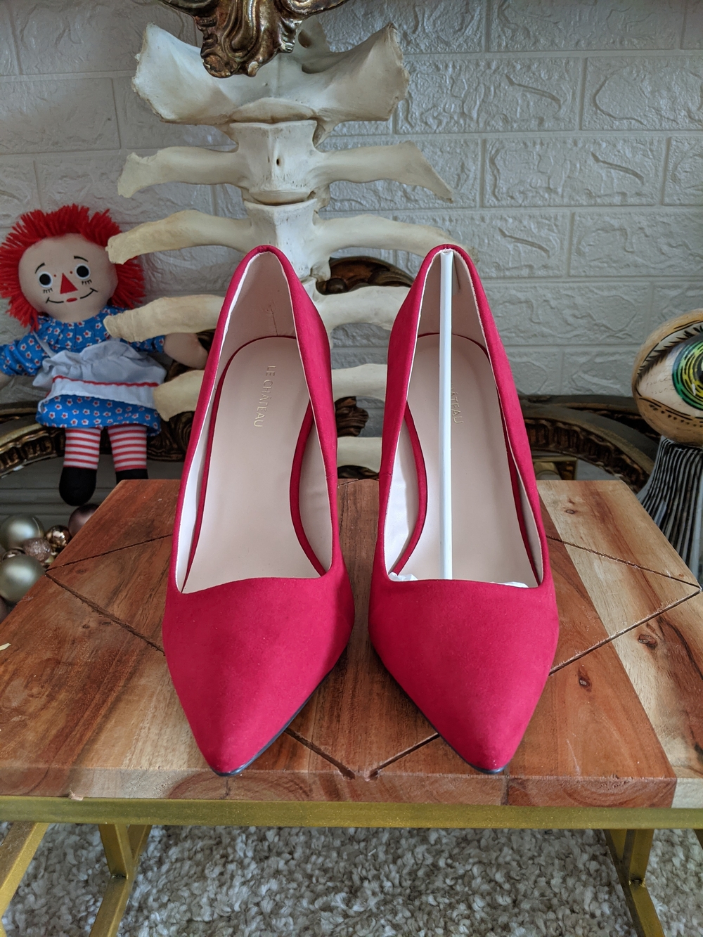 Le Chateau Elegant Red Women's Pointed Toe Pumps